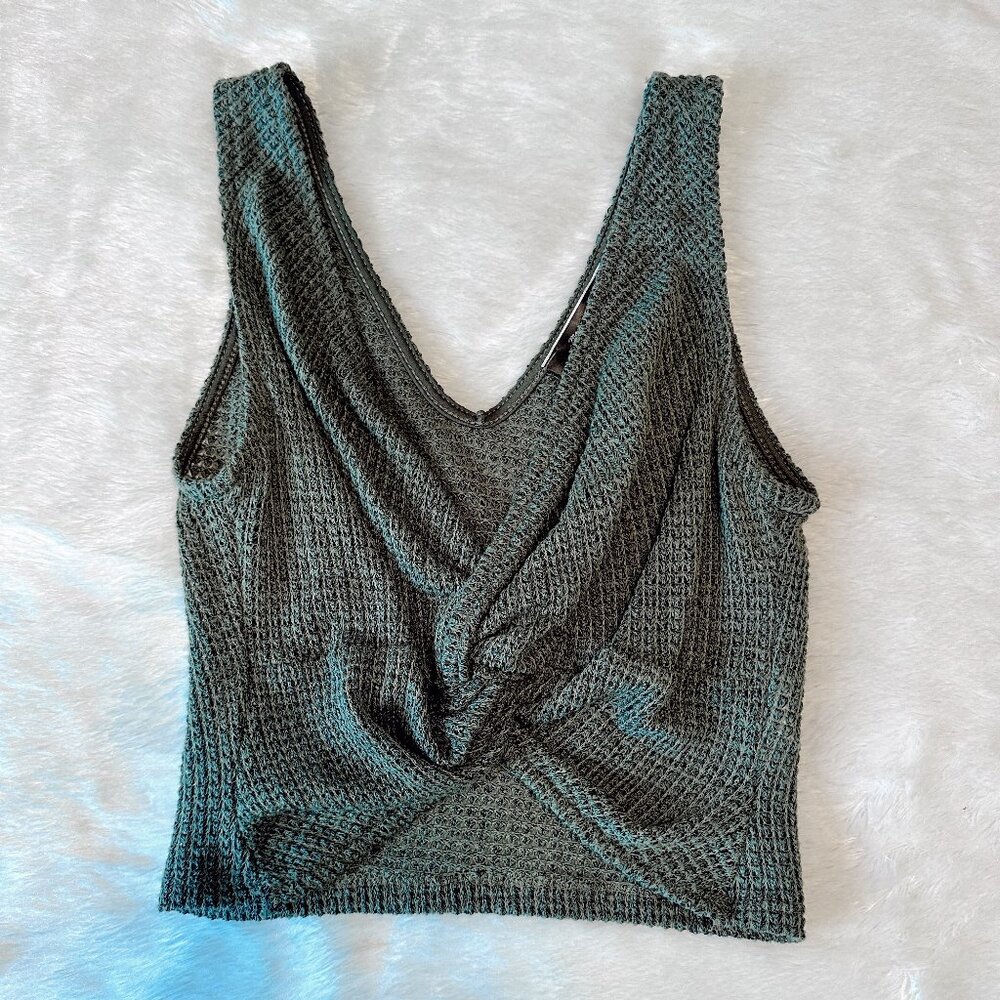 BLUE BLUSH Tie Front Knit Sweater Tank
